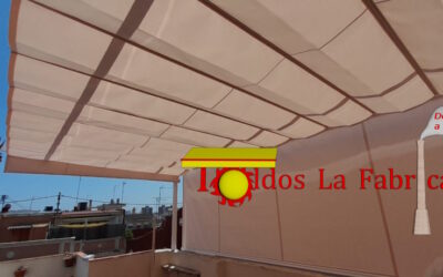 Toldos Instalados en Zona de Playa de Valencia: Ondas, Cofre y Articulados